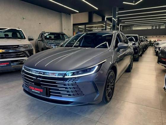 BYD KING 1.5 DM-I PHEV GS AUTOMÁTICO BYD KING 1.5 DM-I PHEV GS AUTOMÁTICO